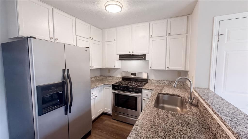 3 bedroom, 3 bathroom, 2,276 sq ft single family residence for sale at 4050 Paloverde Drive, Kennesaw, GA 30144 — photo 10