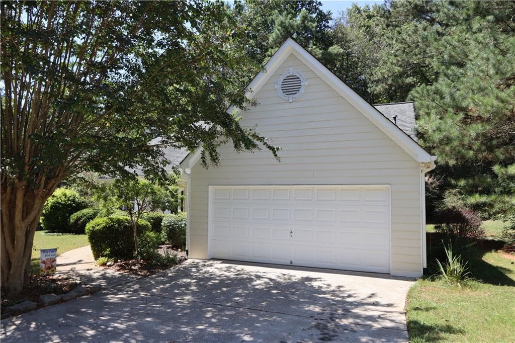 3 bedroom, 2 bathroom, 1,486 sq ft single family residence for rent at 227 Westwind Drive, Ball Ground, GA 30107 for $1,995 a month — photo 3