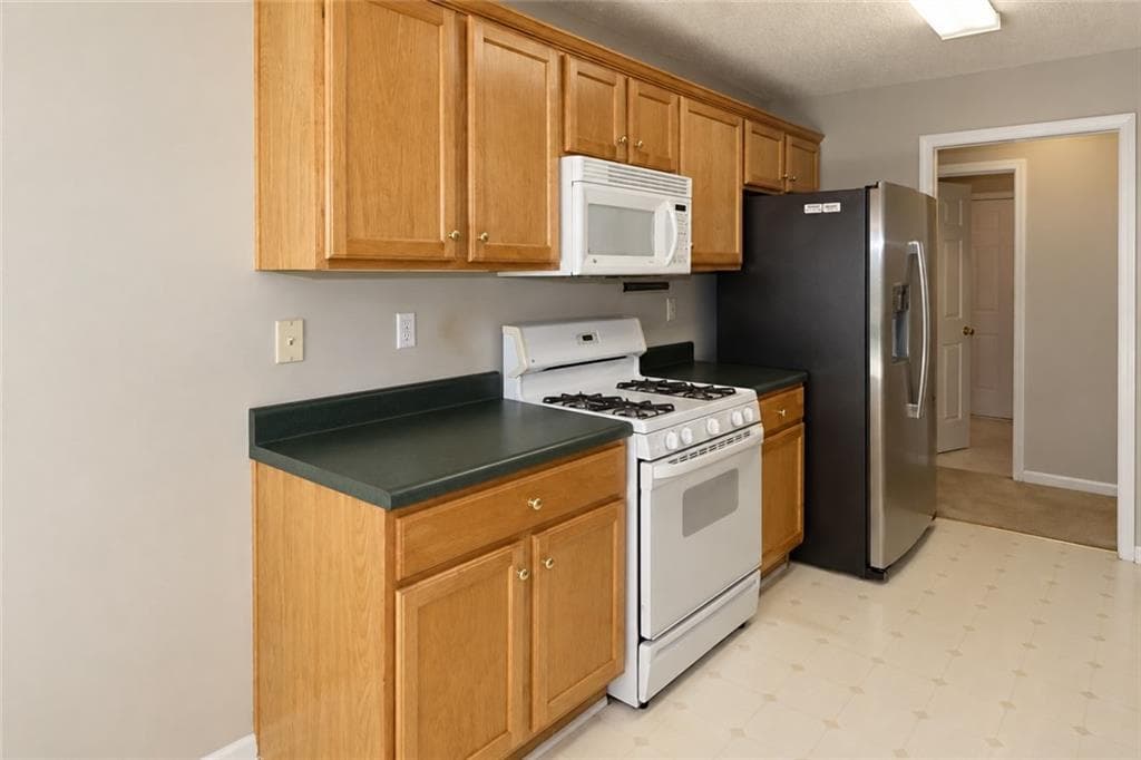 3 bedroom, 2 bathroom, 1,486 sq ft single family residence for rent at 227 Westwind Drive, Ball Ground, GA 30107 for $1,995 a month — photo 9