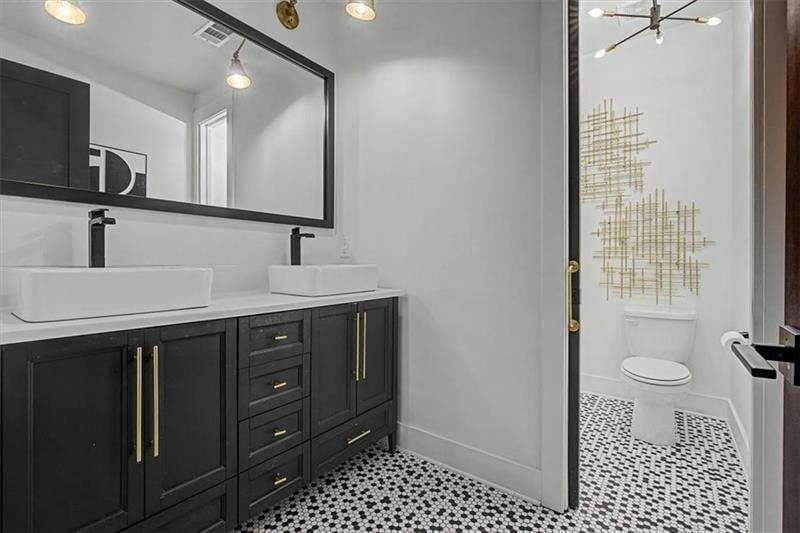 3 bedroom, 3 bathroom, 3,125 sq ft single family residence for sale at 240 Rope Mill Road, Woodstock, GA 30188 — photo 9