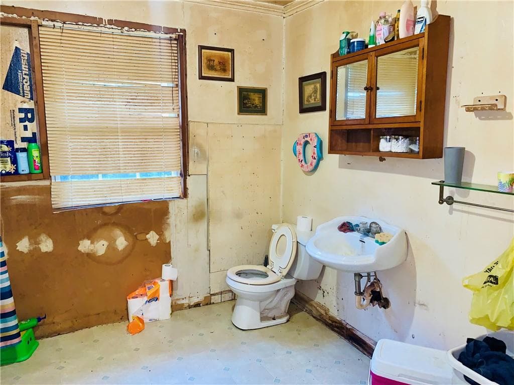 3 bedroom, 1 bathroom, 1,246 sq ft single family residence for sale at 1658 Johnson Lake Road, Cedartown, GA 30125 — photo 10