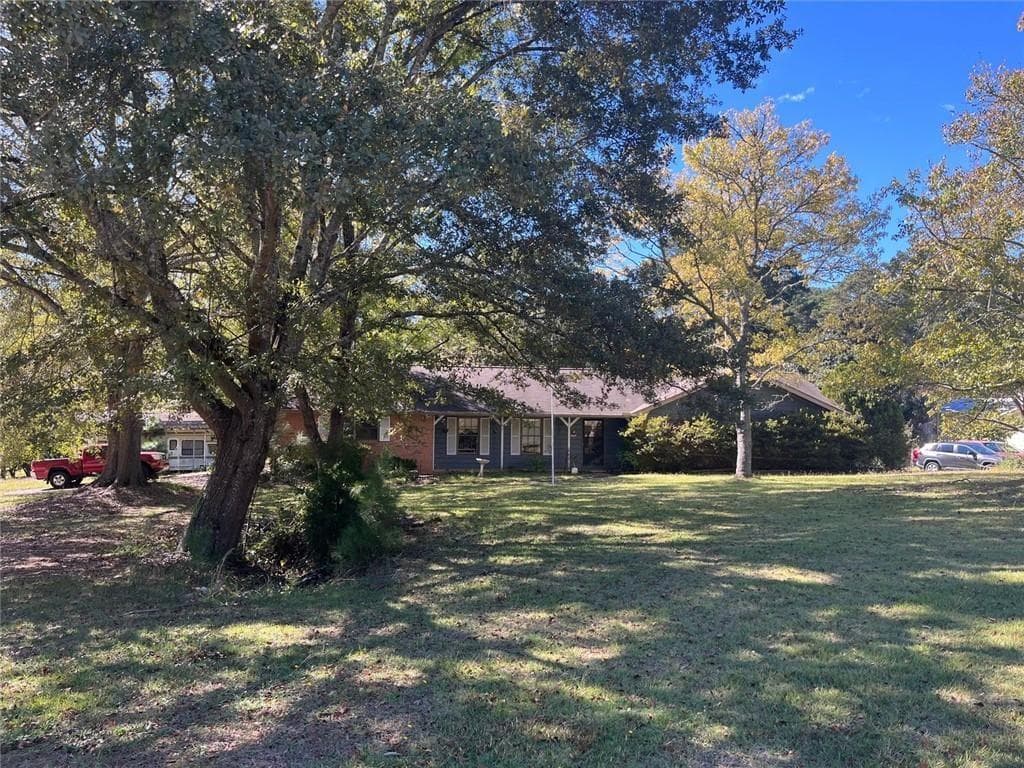 3 bedroom, 2 bathroom, 2,538 sq ft single family residence under contract at 149 Hill Lane, Ellenwood, GA 30294