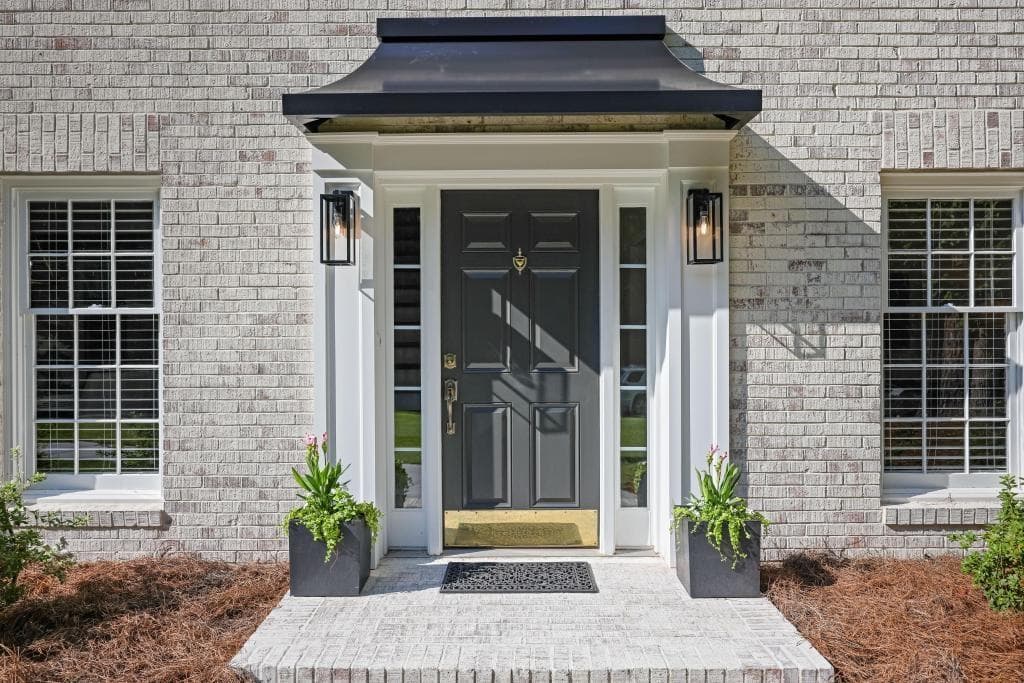 4 bedroom, 3 bathroom, 2,288 sq ft single family residence for sale at 739 Colston Road, Marietta, GA 30064 — photo 4