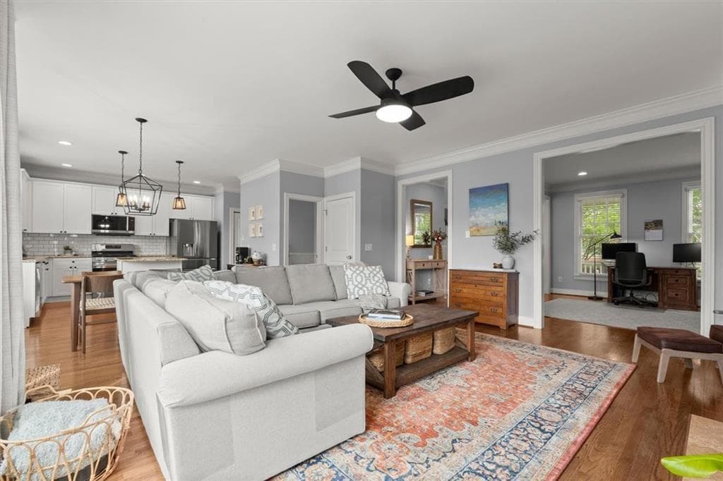 4 bedroom, 4 bathroom, 2,850 sq ft single family residence for sale at 963 Westmoreland Circle, Atlanta, GA 30318 — photo 10