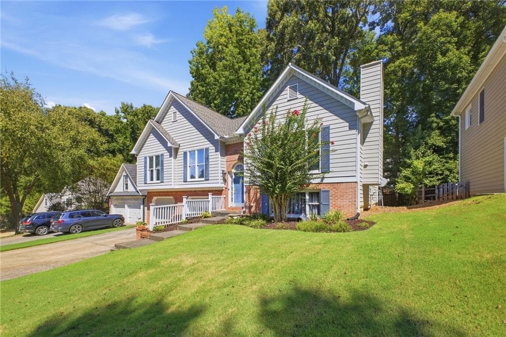 3 bedroom, 3 bathroom, 2,448 sq ft single family residence for sale at 414 Middle Valley Lane, Woodstock, GA 30189 — photo 2
