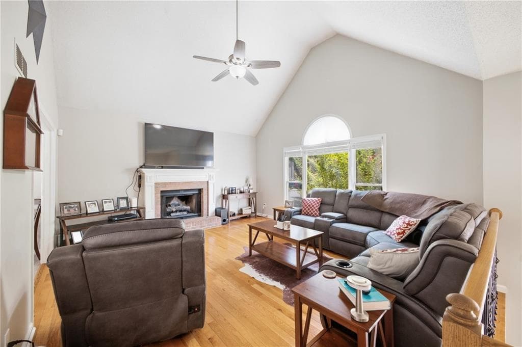3 bedroom, 3 bathroom, 2,448 sq ft single family residence for sale at 414 Middle Valley Lane, Woodstock, GA 30189 — photo 7