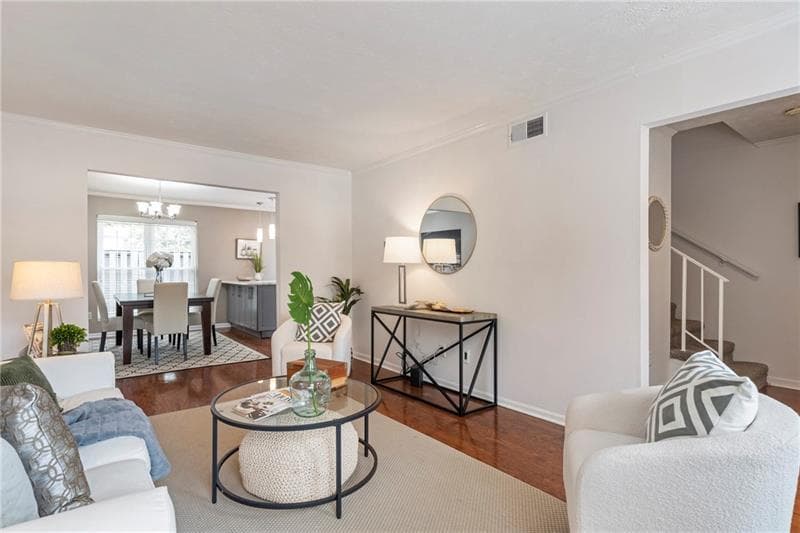 2 bedroom, 3 bathroom, 1,320 sq ft condominium for sale at 10 Market Square Place, Atlanta, GA 30318 — photo 5