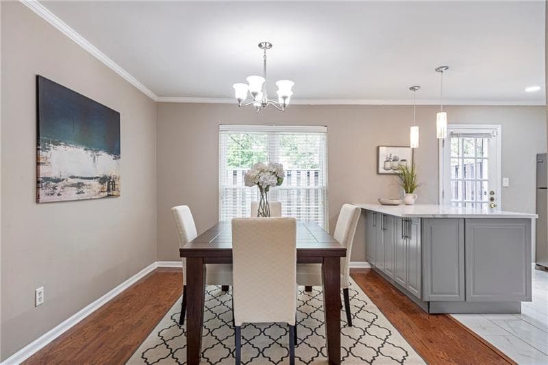 2 bedroom, 3 bathroom, 1,320 sq ft condominium for sale at 10 Market Square Place, Atlanta, GA 30318 — photo 8