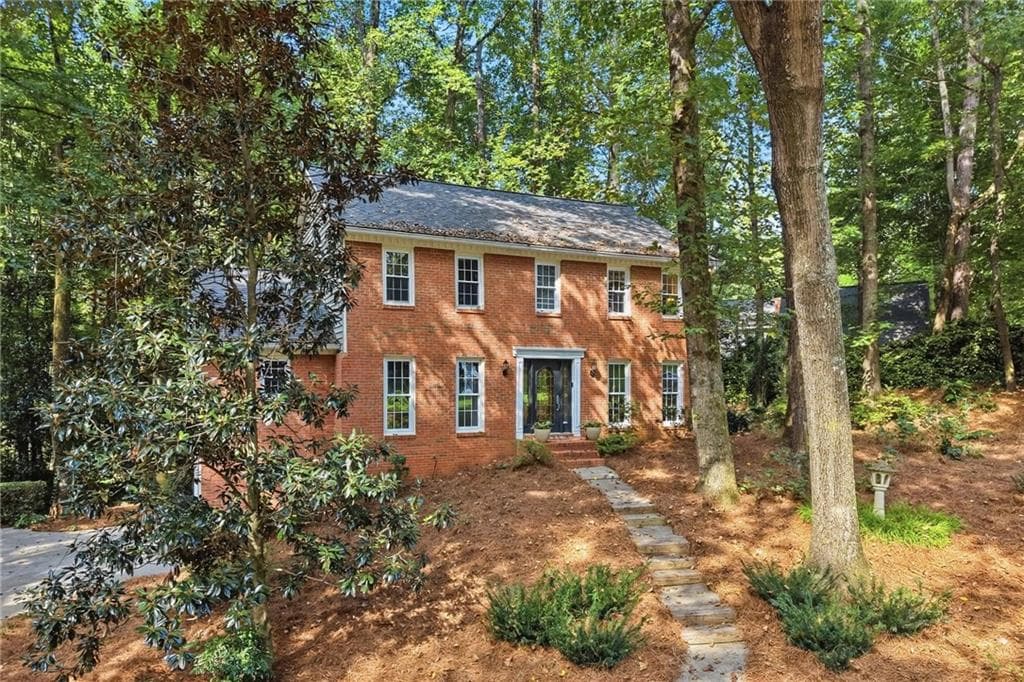 4 bedroom, 3 bathroom, 2,946 sq ft single family residence for sale at 1420 Lafayette Lane, Marietta, GA 30068 — photo 2
