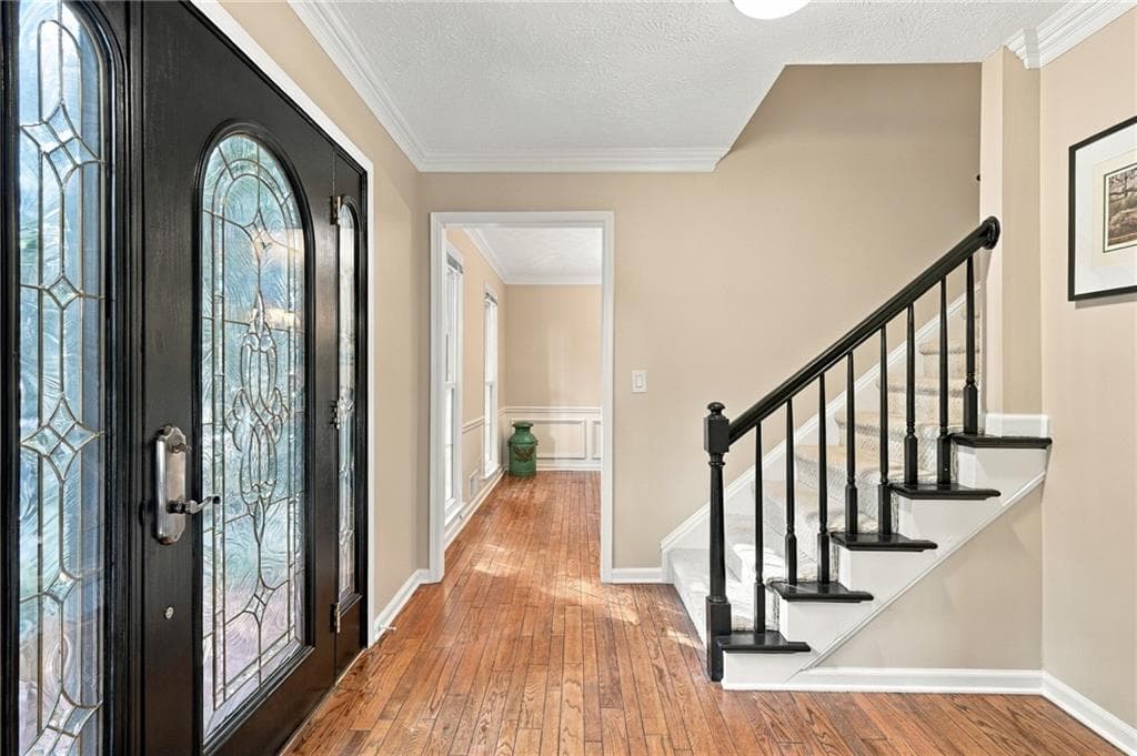 4 bedroom, 3 bathroom, 2,946 sq ft single family residence for sale at 1420 Lafayette Lane, Marietta, GA 30068 — photo 4