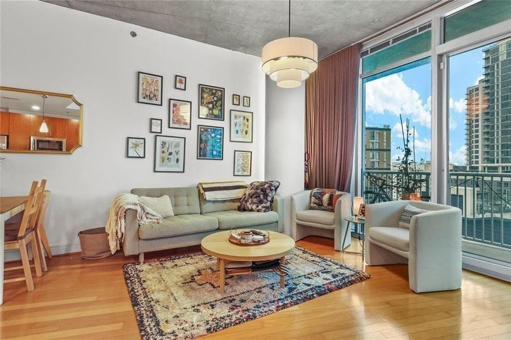 1 bedroom, 1 bathroom, 866 sq ft condominium for sale at 44 Peachtree Place 1225, Atlanta, GA 30309 — photo 1 of 32