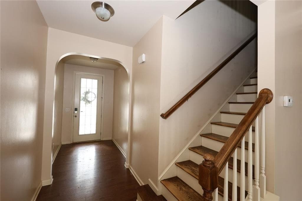 2 bedroom, 3 bathroom, 1,932 sq ft townhouse for sale at 6725 Story Circle, Norcross, GA 30093 — photo 5