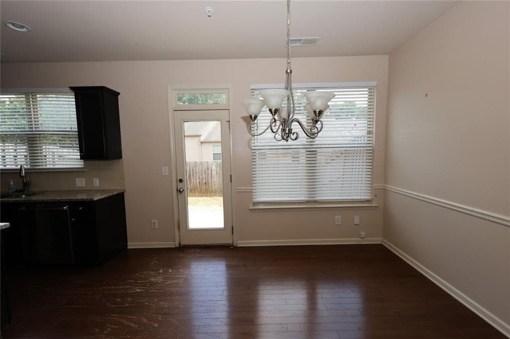 2 bedroom, 3 bathroom, 1,932 sq ft townhouse for sale at 6725 Story Circle, Norcross, GA 30093 — photo 10