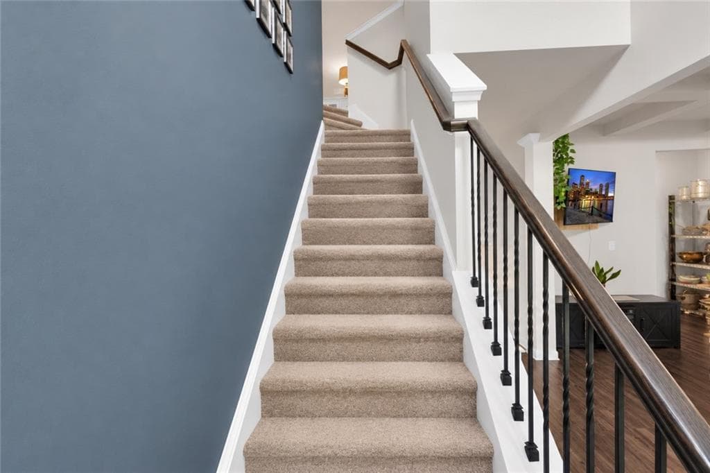 4 bedroom, 3 bathroom, 2,732 sq ft single family residence for sale at 105 Westbury Drive, Griffin, GA 30223 — photo 7