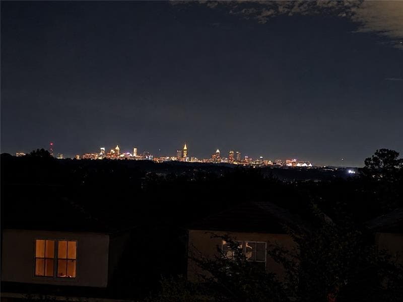 4 bedroom, 5 bathroom, 3,841 sq ft townhouse for sale at 2763 Paces Lookout Lane, Atlanta, GA 30339 — photo 5