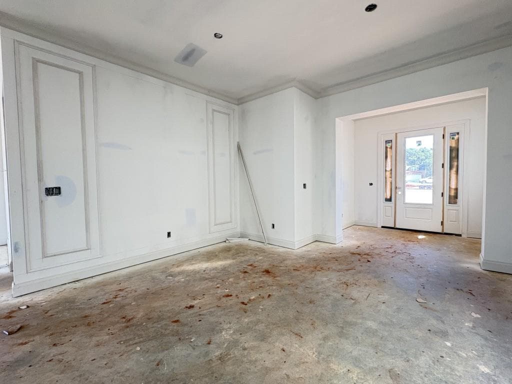 4 bedroom, 4 bathroom, 2,397 sq ft single family residence for sale at 3932 Fulson Drive, Lilburn, GA 30047 — photo 3
