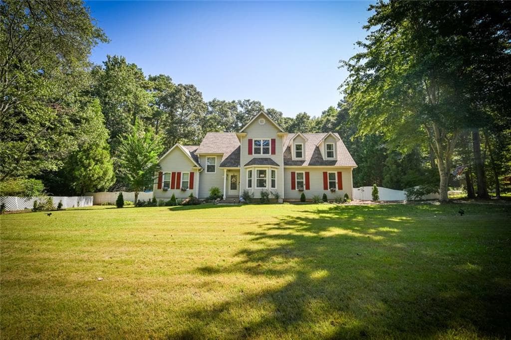 5 bedroom, 3 bathroom, 3,157 sq ft single family residence for sale at 110 Clearview Circle, Mcdonough, GA 30253 — photo 1 of 60