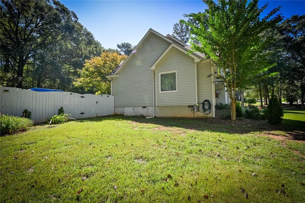 5 bedroom, 3 bathroom, 3,157 sq ft single family residence for sale at 110 Clearview Circle, Mcdonough, GA 30253 — photo 6