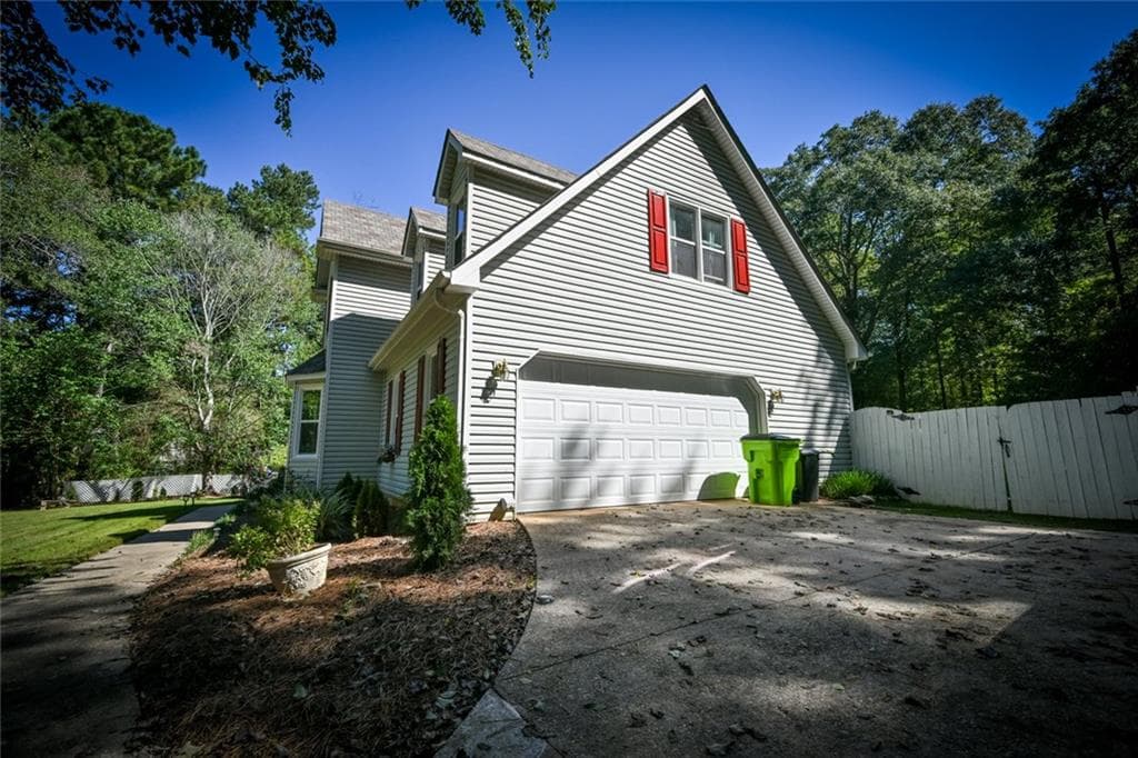 5 bedroom, 3 bathroom, 3,157 sq ft single family residence for sale at 110 Clearview Circle, Mcdonough, GA 30253 — photo 7