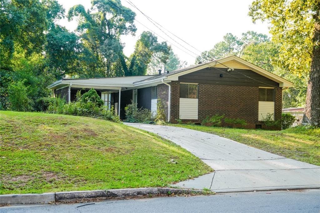 3 bedroom, 2 bathroom, 1,125 sq ft single family residence for sale at 927 Rowland Street, Clarkston, GA 30021