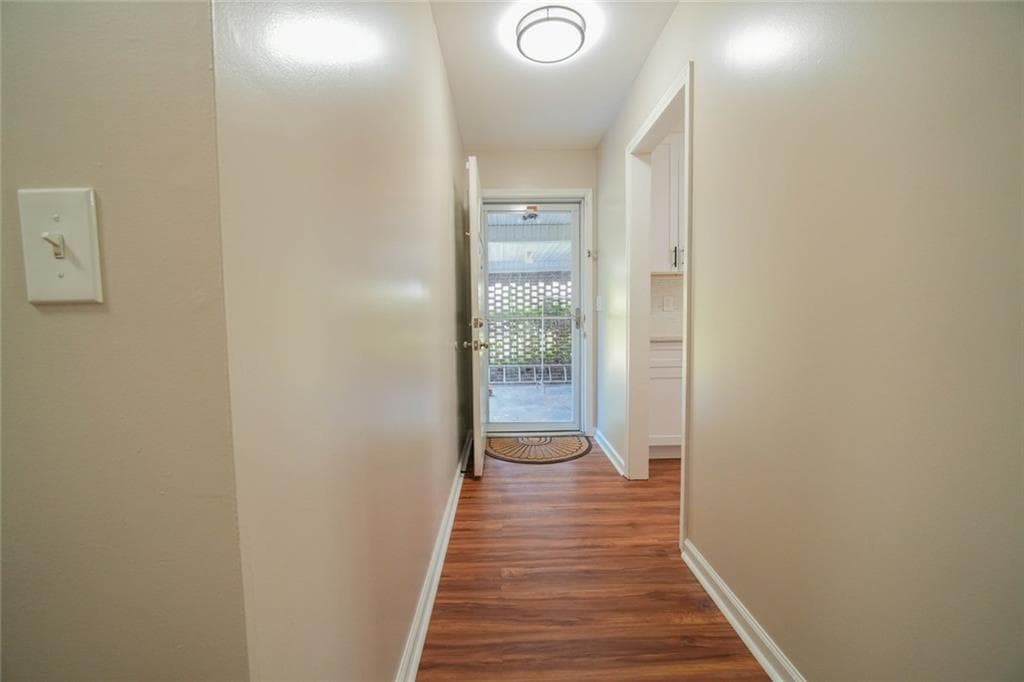 3 bedroom, 2 bathroom, 1,125 sq ft single family residence for sale at 927 Rowland Street, Clarkston, GA 30021 — photo 3