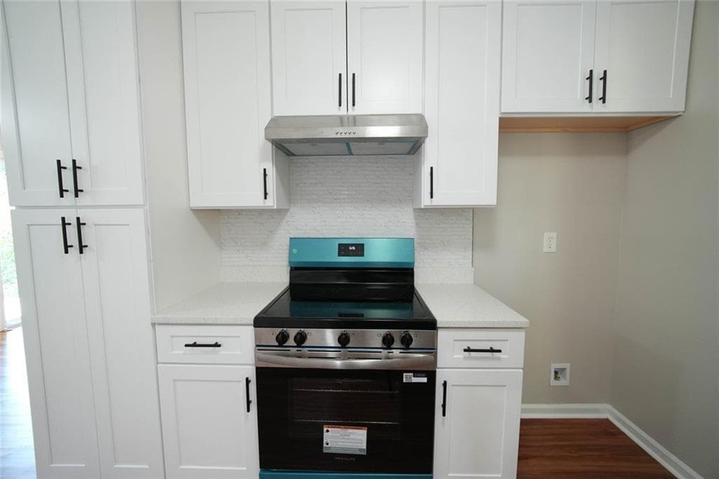 3 bedroom, 2 bathroom, 1,125 sq ft single family residence for sale at 927 Rowland Street, Clarkston, GA 30021 — photo 6