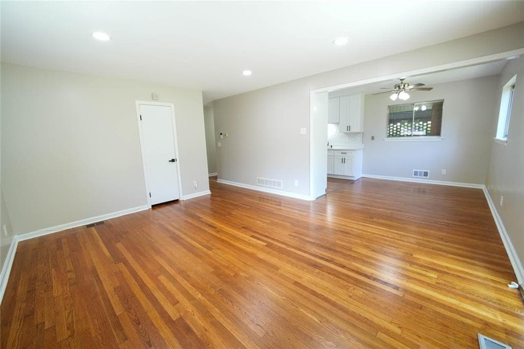 3 bedroom, 2 bathroom, 1,125 sq ft single family residence for sale at 927 Rowland Street, Clarkston, GA 30021 — photo 9