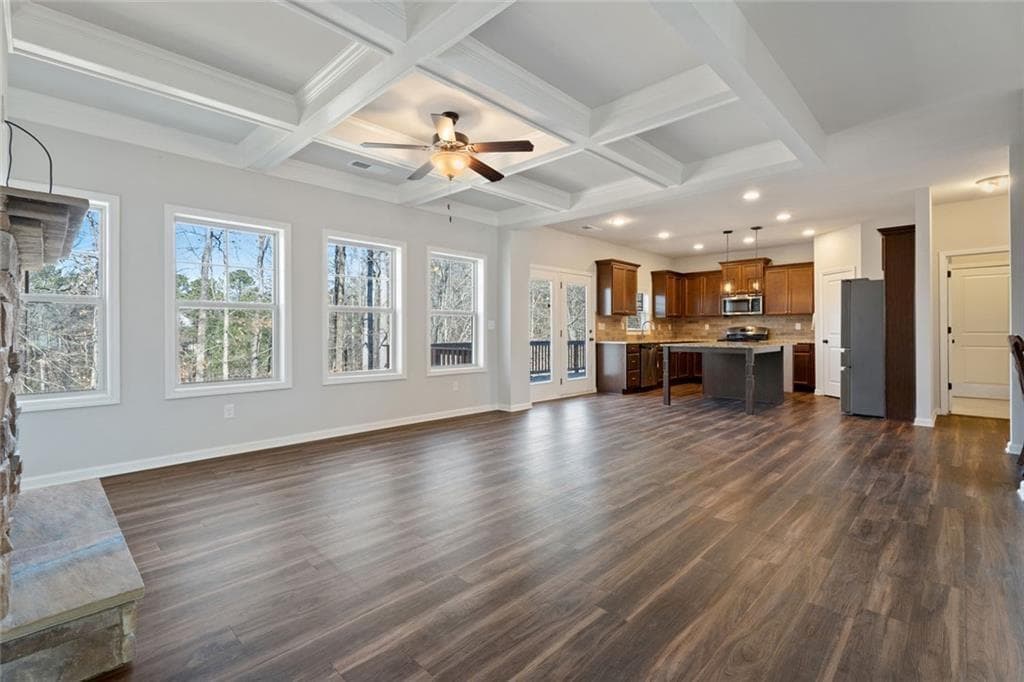 5 bedroom, 4 bathroom, 4,498 sq ft single family residence for sale at 9240 Hollywood Drive, Gainesville, GA 30506 — photo 2
