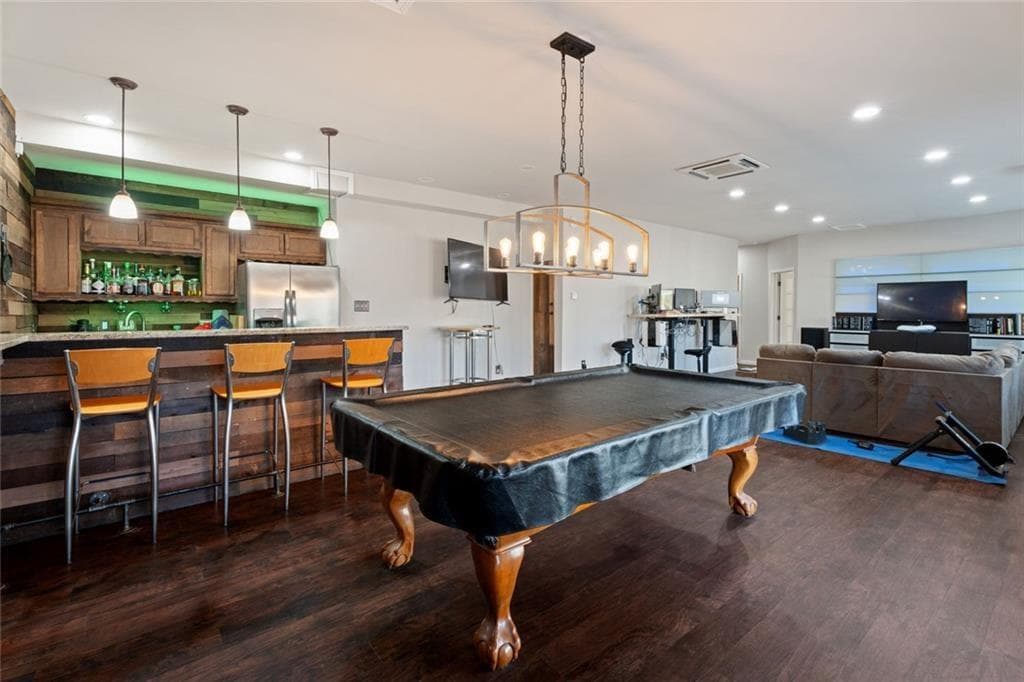 5 bedroom, 4 bathroom, 4,498 sq ft single family residence for sale at 9240 Hollywood Drive, Gainesville, GA 30506 — photo 3