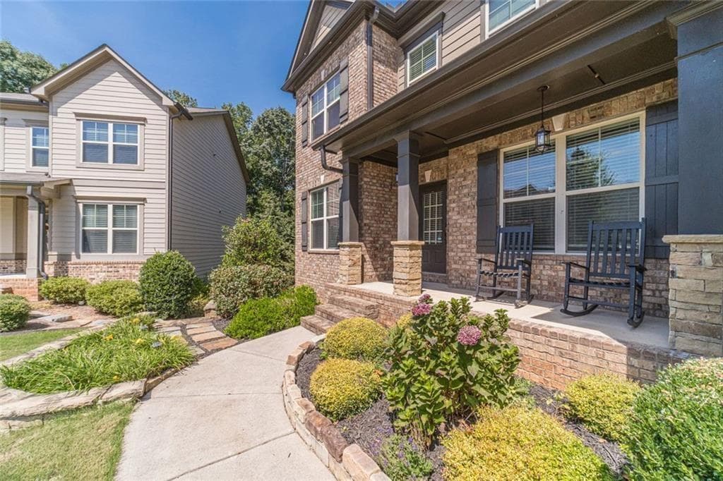 5 bedroom, 4 bathroom, 4,498 sq ft single family residence for sale at 9240 Hollywood Drive, Gainesville, GA 30506 — photo 8
