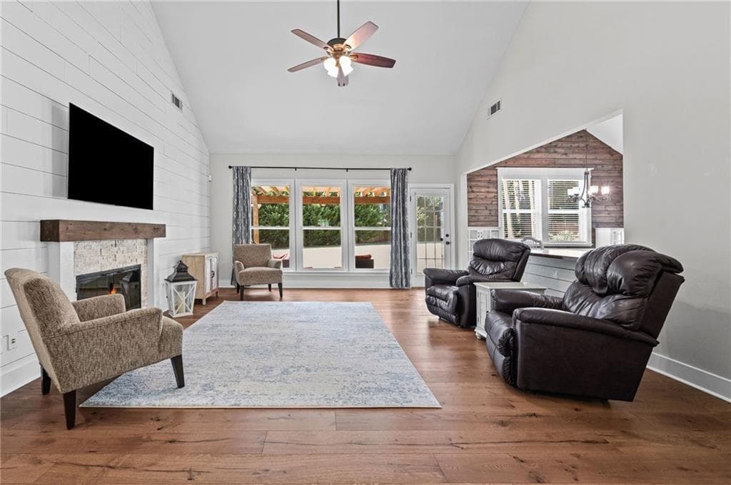 3 bedroom, 2 bathroom, 1,953 sq ft single family residence under contract at 440 Allenbrook Court, Roswell, GA 30075 — photo 5
