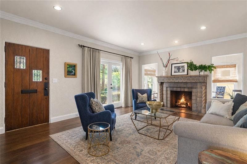4 bedroom, 3 bathroom, 3,000 sq ft single family residence for sale at 1163 University Drive, Atlanta, GA 30306 — photo 3