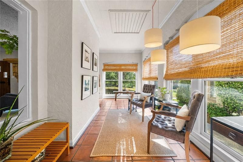 4 bedroom, 3 bathroom, 3,000 sq ft single family residence for sale at 1163 University Drive, Atlanta, GA 30306 — photo 5