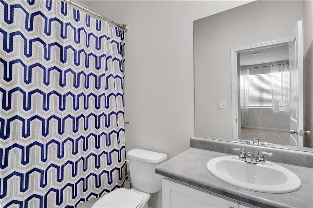 5 bedroom, 4 bathroom single family residence for sale at 3152 Hawthorn Farm Boulevard, Loganville, GA 30052 — photo 7