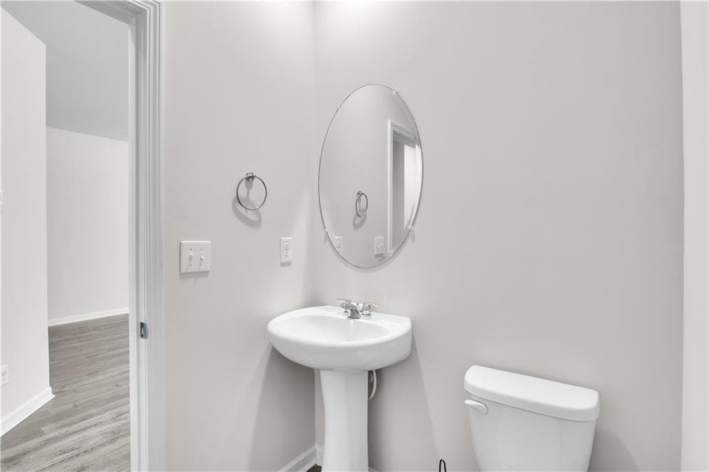 5 bedroom, 4 bathroom single family residence for sale at 3152 Hawthorn Farm Boulevard, Loganville, GA 30052 — photo 8