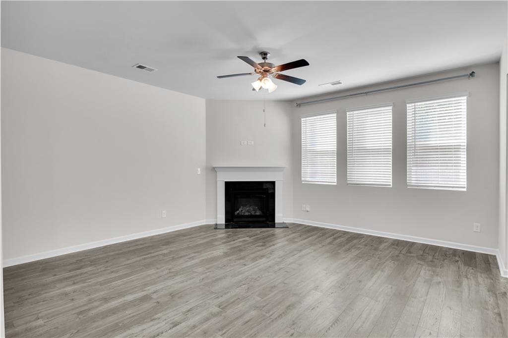 5 bedroom, 4 bathroom single family residence for sale at 3152 Hawthorn Farm Boulevard, Loganville, GA 30052 — photo 9