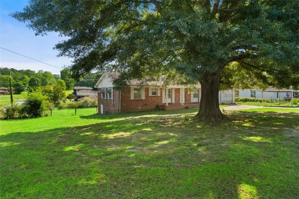 3 bedroom, 2 bathroom, 1,200 sq ft single family residence under contract at 4911 Flint Hill Road, Austell, GA 30106 — photo 3