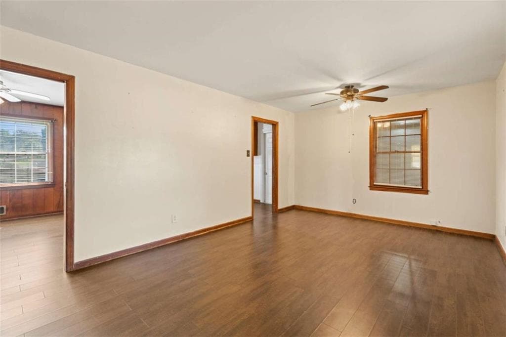 3 bedroom, 2 bathroom, 1,200 sq ft single family residence under contract at 4911 Flint Hill Road, Austell, GA 30106 — photo 6