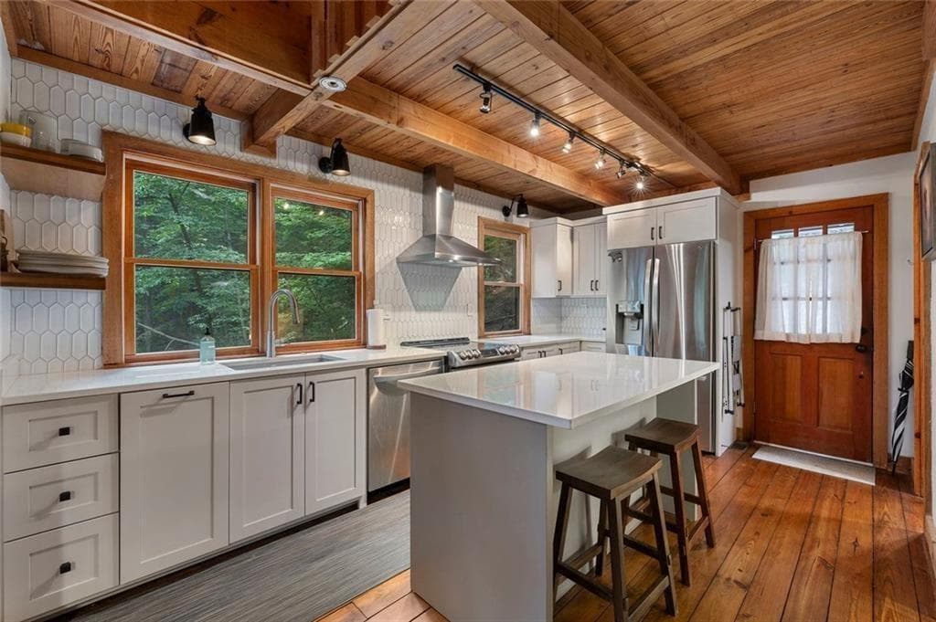 3 bedroom, 3 bathroom, 1,766 sq ft single family residence under contract at 15 Gentle Dove Walk, Jasper, GA 30143 — photo 5