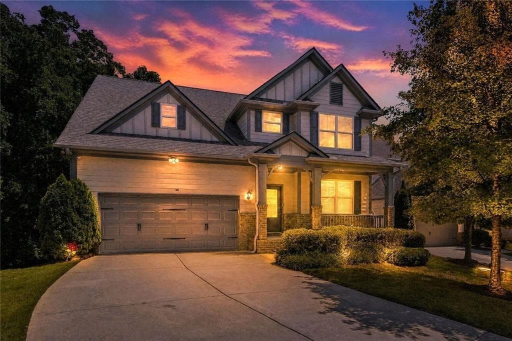 4 bedroom, 4 bathroom, 3,530 sq ft single family residence for sale at 1125 Pebble Creek Lane, Locust Grove, GA 30248 — photo 2