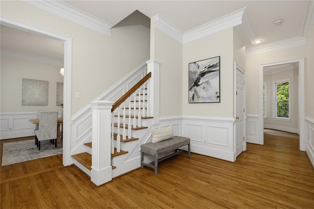 4 bedroom, 5 bathroom, 4,786 sq ft single family residence for sale at 4440 Highgrove Pointe, Sandy Springs, GA 30319 — photo 3