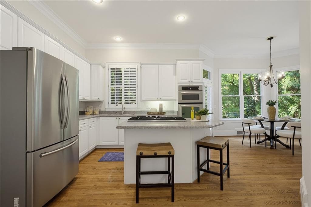 4 bedroom, 5 bathroom, 4,786 sq ft single family residence for sale at 4440 Highgrove Pointe, Sandy Springs, GA 30319 — photo 7