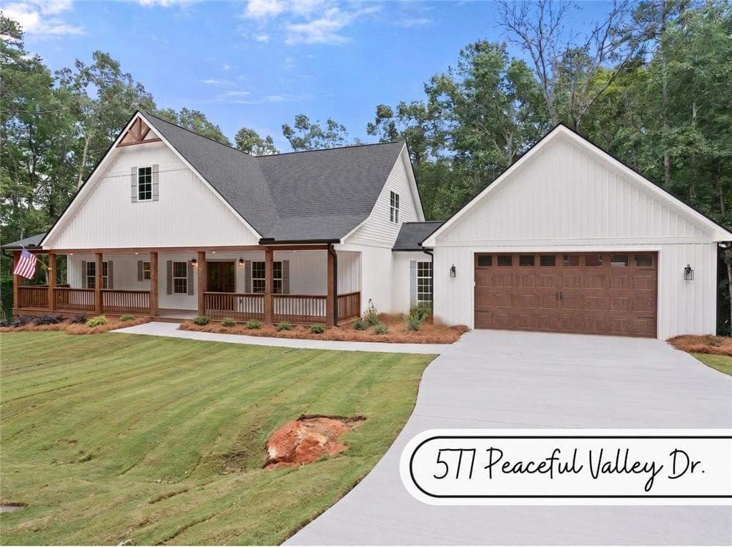 4 bedroom, 3 bathroom, 2,584 sq ft single family residence for sale at 577 Peaceful Valley Drive, Cleveland, GA 30528 — photo 2