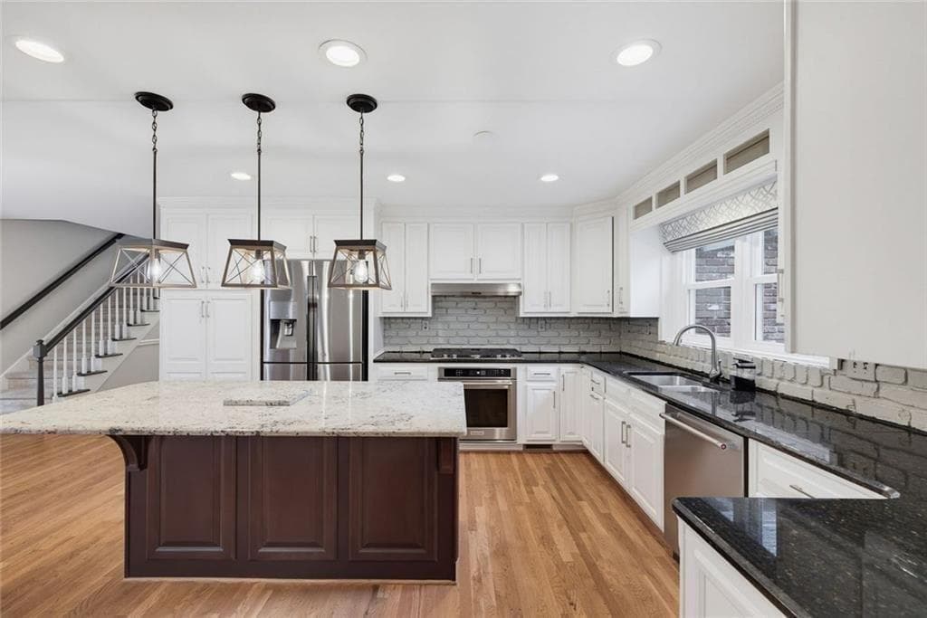 5 bedroom, 5 bathroom, 5,587 sq ft single family residence for sale at 3696 Wildwood Farms Drive, Peachtree Corners, GA 30096 — photo 5