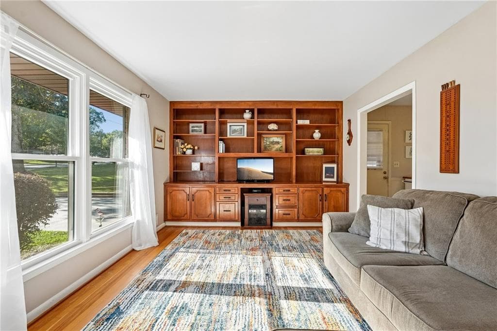4 bedroom, 2 bathroom, 1,875 sq ft single family residence for sale at 1933 Carthage Road, Tucker, GA 30084 — photo 4