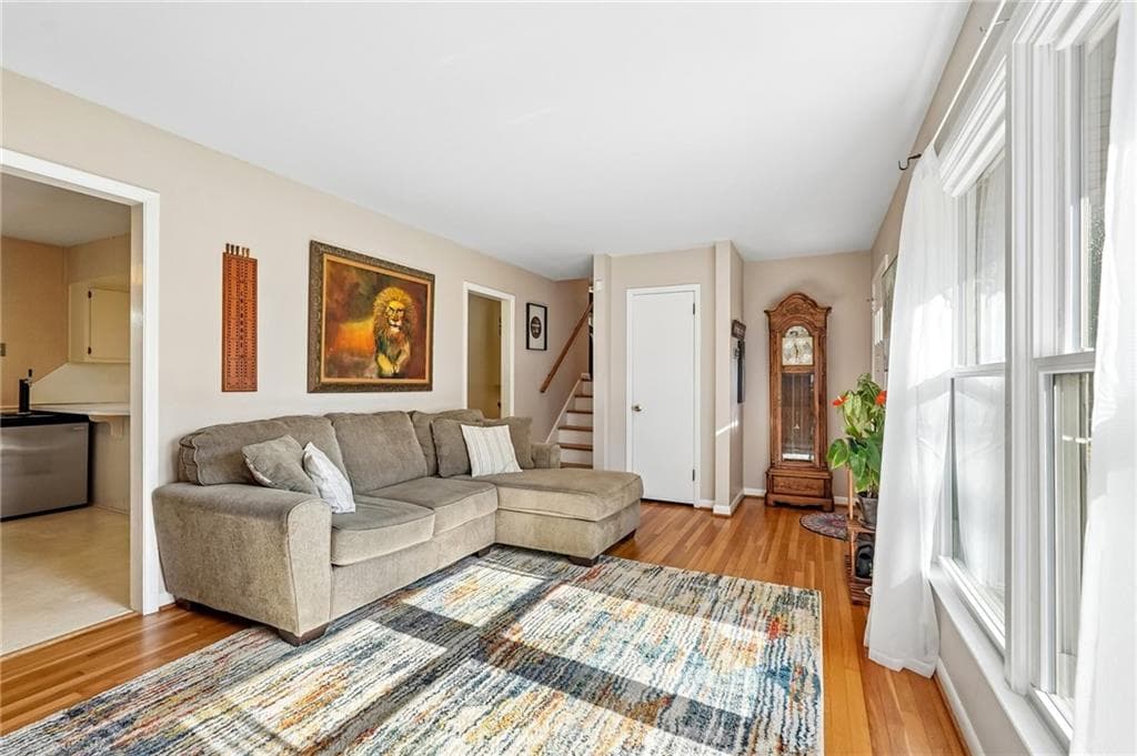 4 bedroom, 2 bathroom, 1,875 sq ft single family residence for sale at 1933 Carthage Road, Tucker, GA 30084 — photo 5