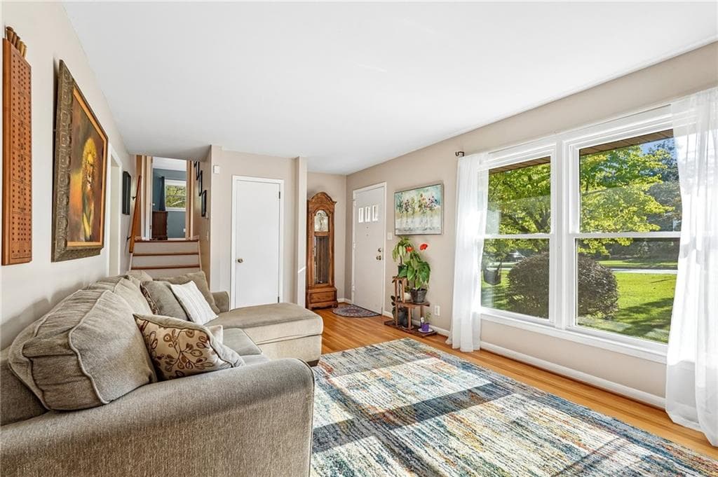 4 bedroom, 2 bathroom, 1,875 sq ft single family residence for sale at 1933 Carthage Road, Tucker, GA 30084 — photo 6