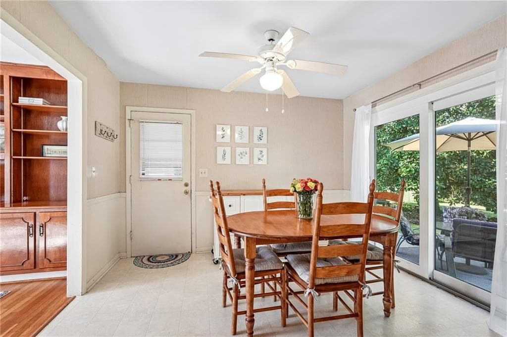 4 bedroom, 2 bathroom, 1,875 sq ft single family residence for sale at 1933 Carthage Road, Tucker, GA 30084 — photo 8