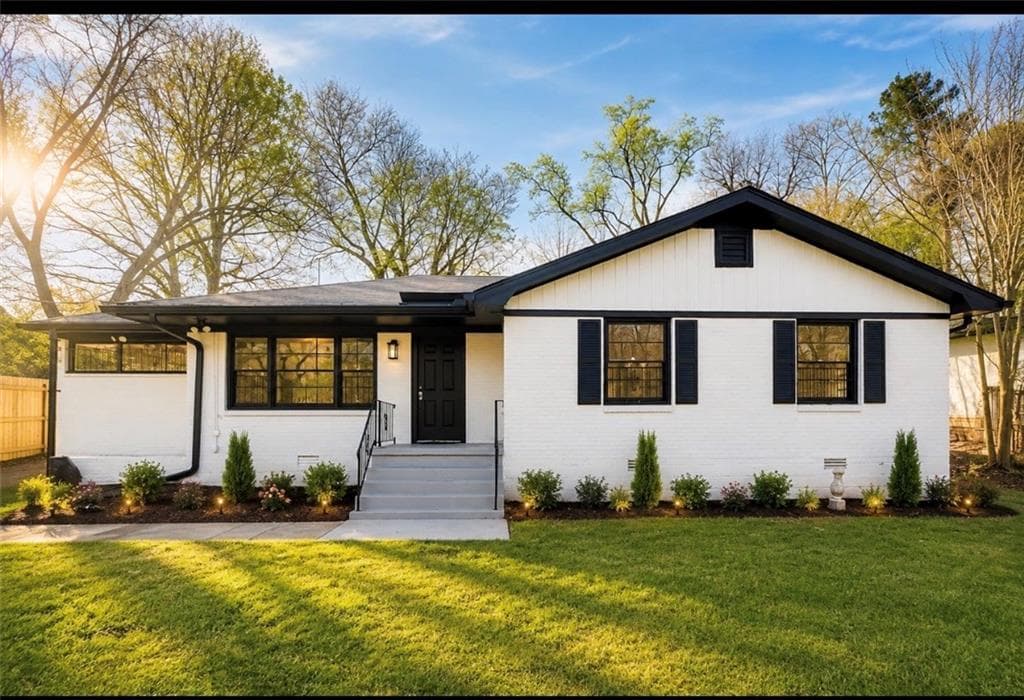 3 bedroom, 2 bathroom, 1,500 sq ft single family residence for sale at 3005 Belvedere Lane, Decatur, GA 30032