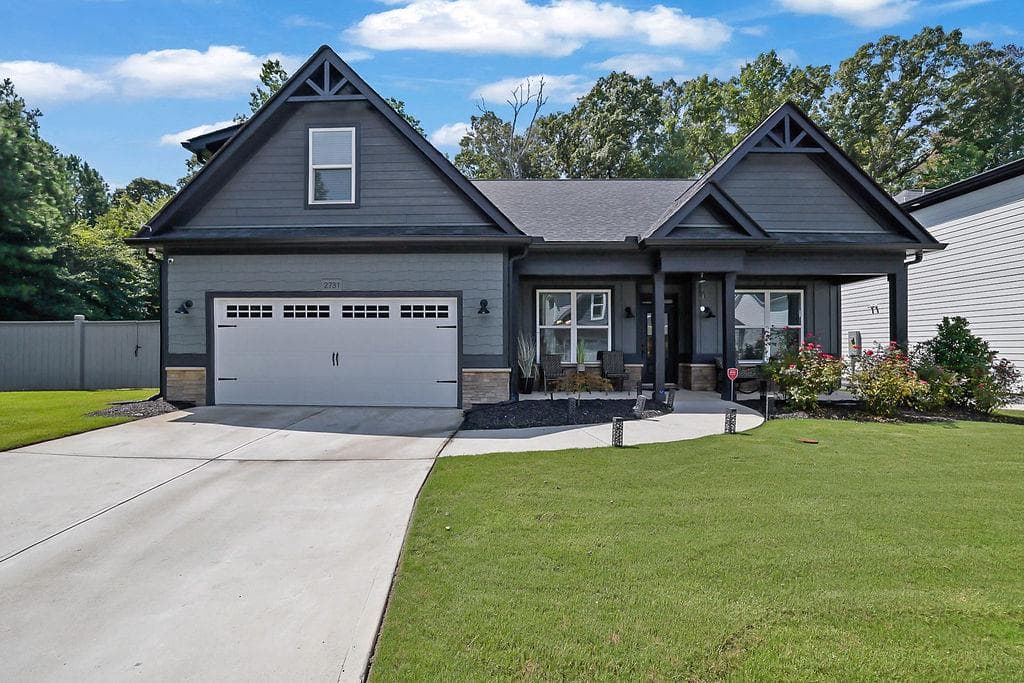 4 bedroom, 3 bathroom, 3,031 sq ft home for sale at 2731 Villa Irwin Chase Southwest, Marietta, GA